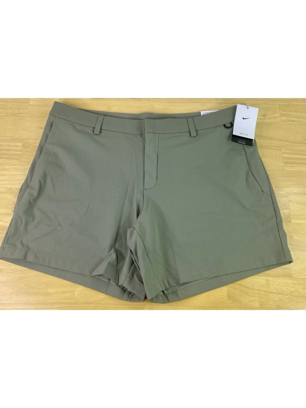 Nike 24.7 Perfect Stretch Dri-Fit 6" Golf/Training Shorts HQ6933-320 - Men’s 38